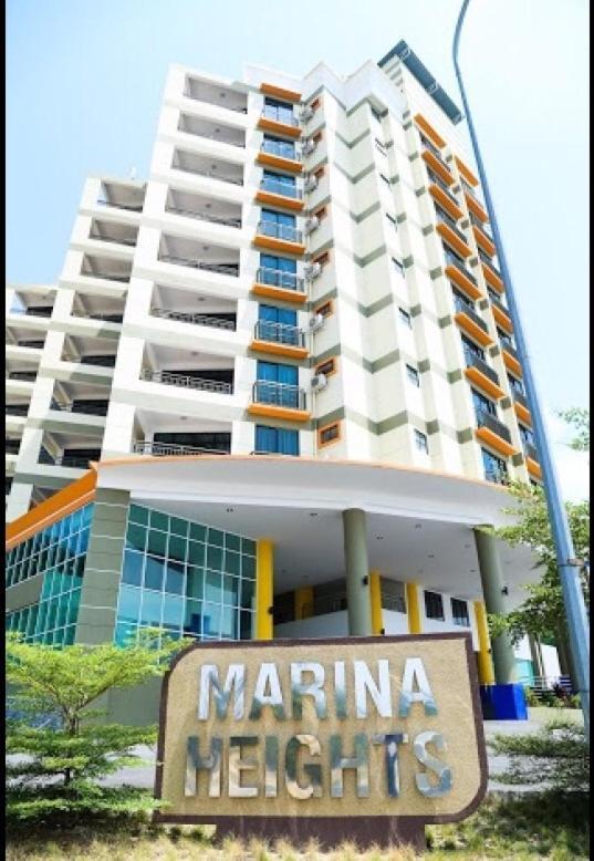 لومو Marina Heights Seaview Resort 2 المظهر الخارجي الصورة